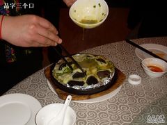 石子鸡蛋制作中-甲21号招待所