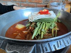 -喇喇排骨火锅·传统韩式脊骨汤(望京西园总店)