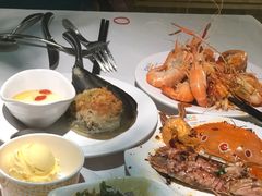 -领鲜活海鲜榴莲自助火锅(东门店)