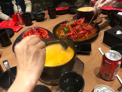 -沪小胖小龙虾(淮海中路旗舰店)