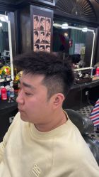 -海文先生国潮烫染男士理发馆