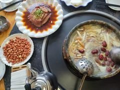 -南渝食府.墨脱石锅松茸鸡