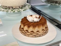 -潮一不贰·法式甜品·生日蛋糕·西式简餐(外滩店)