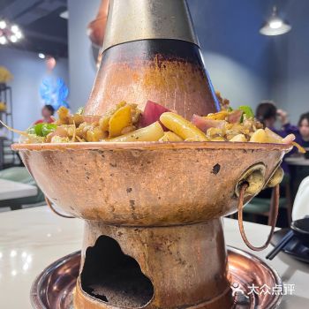 「赖舍·铜锅大师(东厦100店)」 做尼说捏