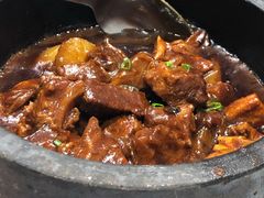 五邑萝卜牛腩煲-粤小馆(天安云谷店)