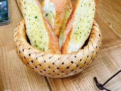 餐前面包Bread-Golden Lily河内巴黎法越料理餐厅(建国西路店)