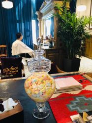 -TWOFACE 双面理发馆