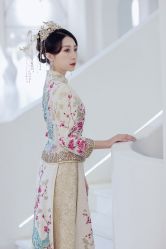 -艾米丽婚纱礼服