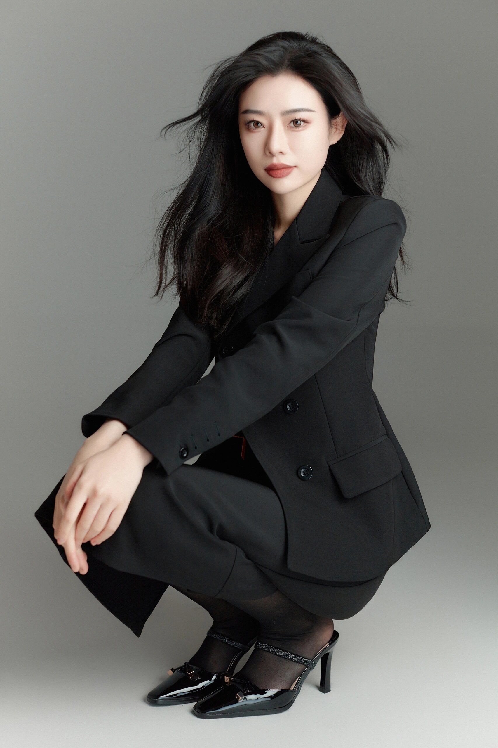 超a的一组西装写真