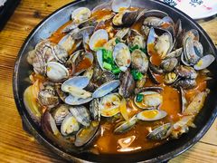 啤酒蛤蜊-老东镇啤酒屋海鲜加工·蒸汽海鲜·海鲜烧烤(台东店)