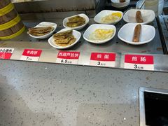 -南城香·饭香串香馄饨香(青年路店)