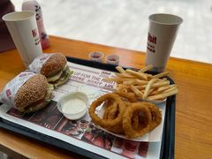-The Habit Burger Grill 哈比特汉堡(复兴soho店)