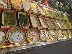 -四囍码头海鲜烧烤自助火锅(外滩南京东路悦荟广场店)
