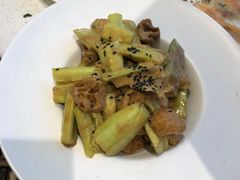-闫府私房菜(经四路万达店)