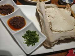 -95号酱骨·一块豆腐(展春园西路店)