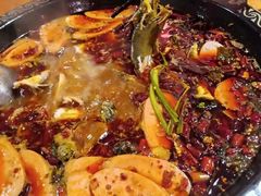 -三道苗苗鱼·美蛙黄辣丁(八里店)