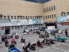 -钱万里桥小商品市场
