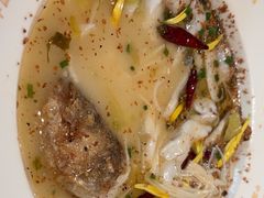 -渔语鱼酸菜鱼新川菜(来福士店)