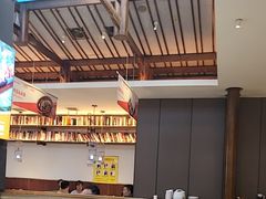 -阿瓦山寨·湘菜现炒·剁椒鱼头王(咸阳总店)