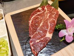 秘制大片牛排-正宗齐齐哈尔烤肉·齐牛哥鲜切炭火烤肉(杭州总店)