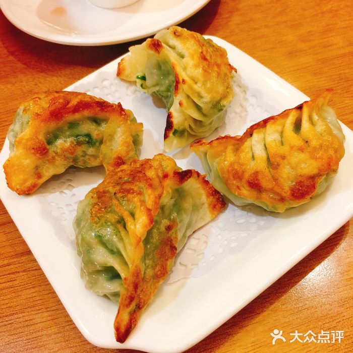 粤仔湾砂锅粥(万达店)广式煎饺图片