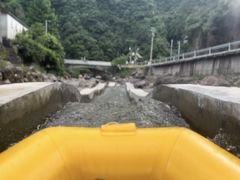 -安吉龙王山峡谷漂流