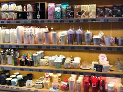 零售区-星巴克臻选(华堂·新辰汇店)