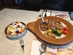 -半秋山西餐厅(宜昌大洋店)