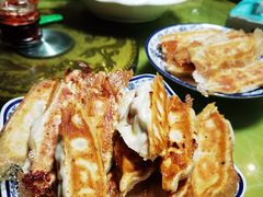肉三鲜锅贴-春水锅贴·传统鲁菜(大明湖店)