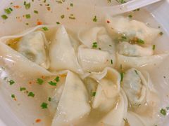 荠菜虾仁大馄饨-东泰祥生煎馆(陕西南路店)