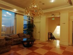 -梦中园海鲜酒店(川沙路店)