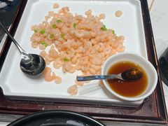 -鞍山大白鲨美食酒店