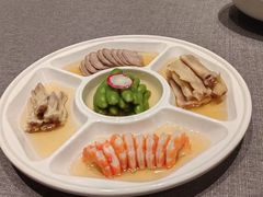 -新颐园本帮江浙菜·红烧猪手煨鲍鱼·红烧肉(顾村公园电台路店)