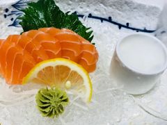 三文鱼刺身-小句号·精致料理(江南环球港店)