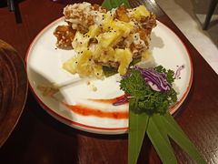 菠萝油条虾-觅山云南菜(泊富ICITY店)