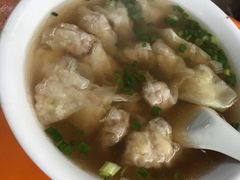 -张阿三馄饨店