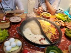 -赵美丽·重庆社区火锅·直营店(火车东站·中豪国际店)