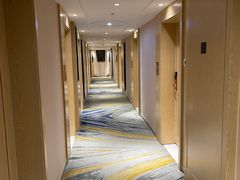 -维也纳国际酒店·重庆交通大学六公里轻轨站店