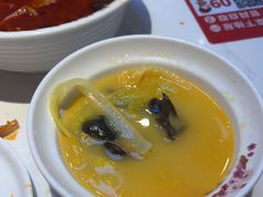 -渝是乎酸菜鱼·川渝小炒(新世界百货望京店)