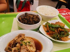 -老乡鸡(南京首创立方店)