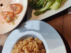 -臻鲜燕海鲜融合餐厅(金陵style店)