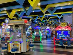 -反斗乐园π·电玩·高空拓展·蹦床(龙华天虹店)