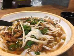 爆炒肥肠粉-湘里乡亲甲王二老店