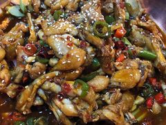 -虾弄弄海派小龙虾·牛羊蝎子火锅