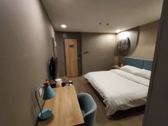-如家酒店·neo(长沙步行街黄兴广场地铁站店)