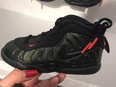 -NIKE品牌体验店(南京东路店)