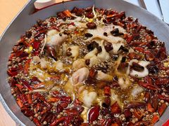 -渝信川菜 · 川味家常菜(财富购物中心店)