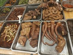 -雷祖芳老妈蹄花店