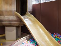 -水桶王国主题餐厅·聚会·生日派对·亲子活动·家庭套餐(亚龙湾希尔顿店)