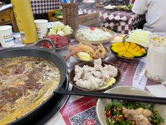 -赵美丽·重庆社区火锅·直营店(火车东站·中豪国际店)